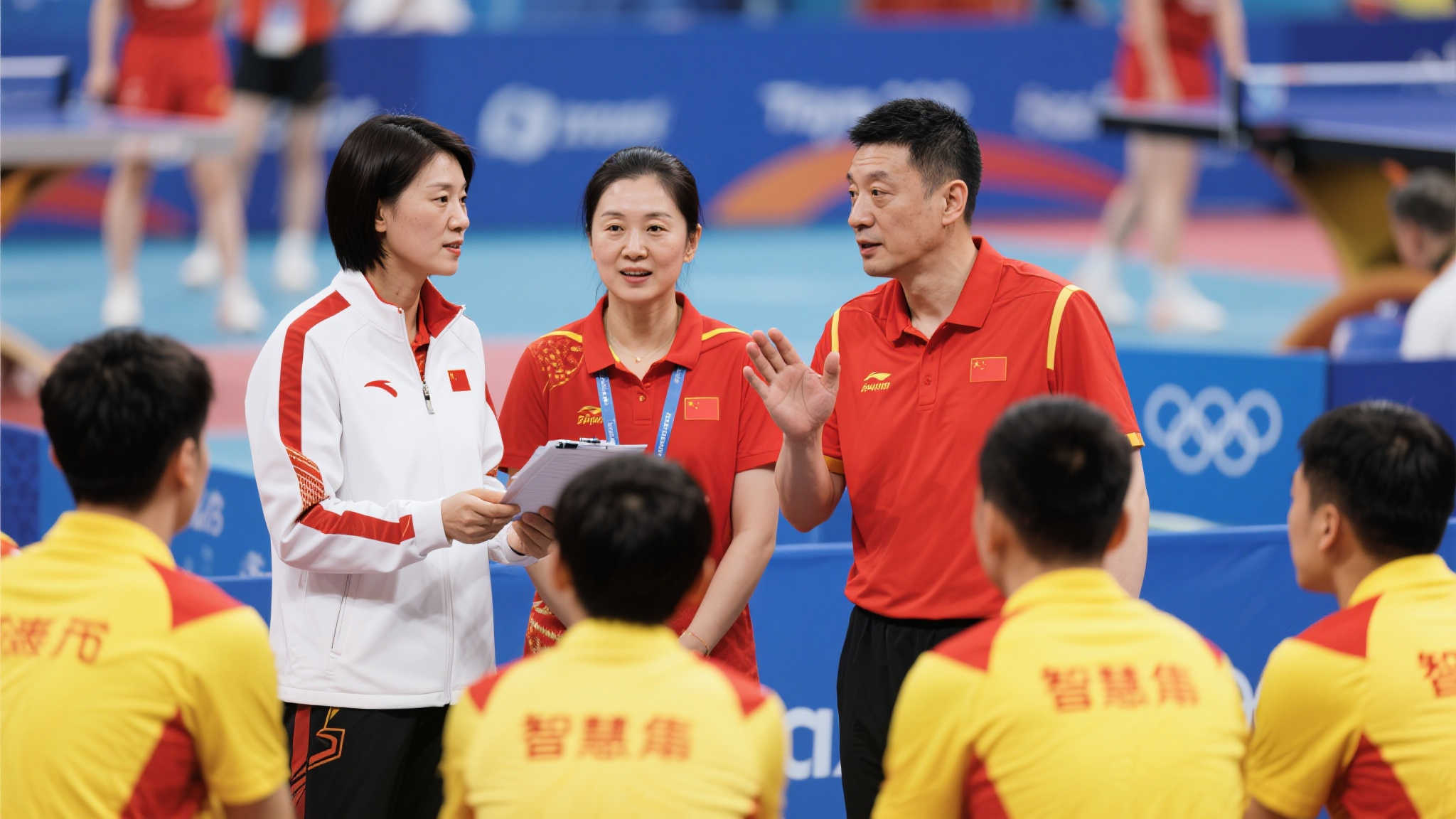 谈到体育项目中的成功，不仅依赖于运动员本身，还需归